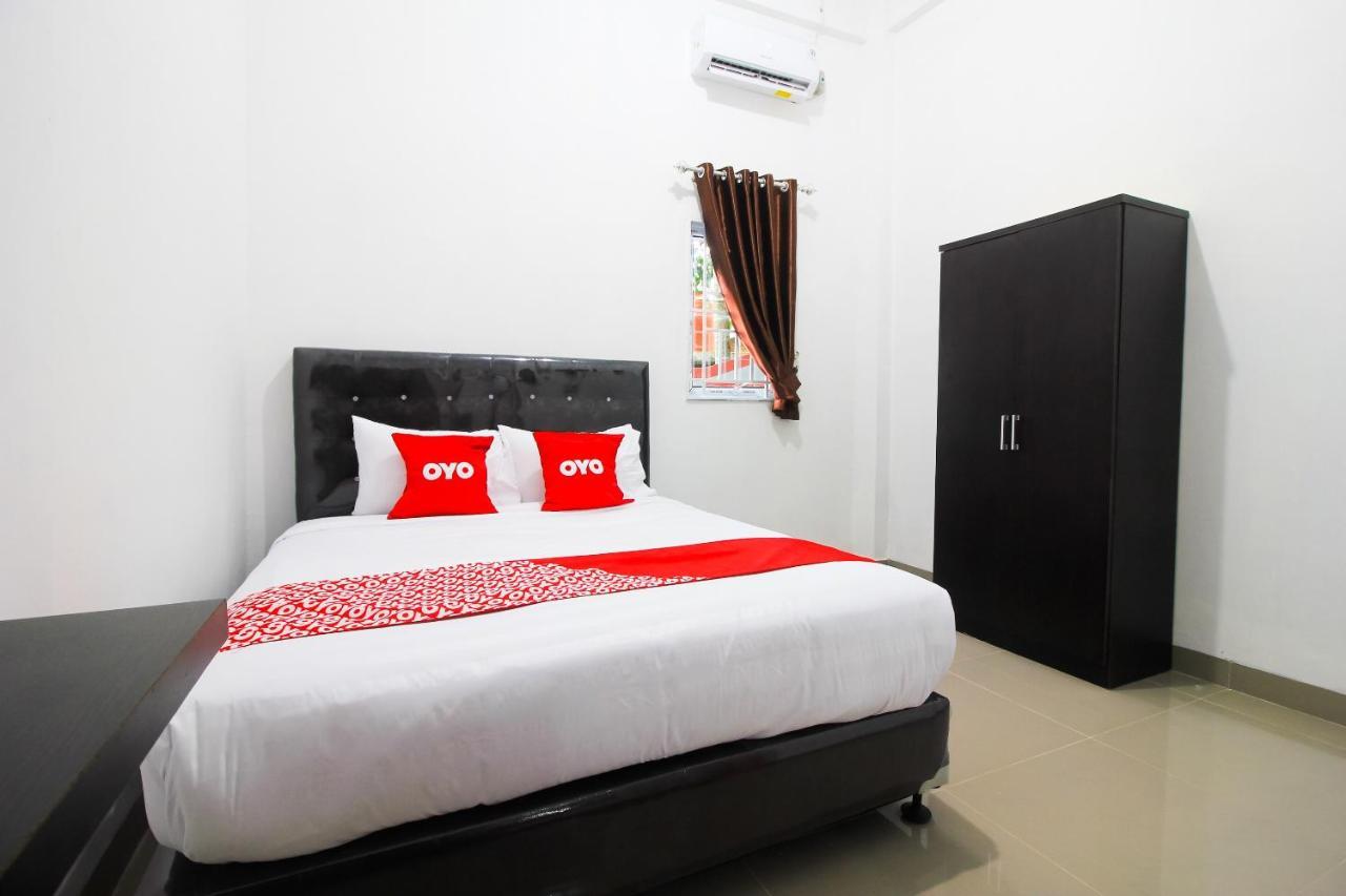 Oyo 1653 Fajar Residence Pekanbaru Bagian luar foto