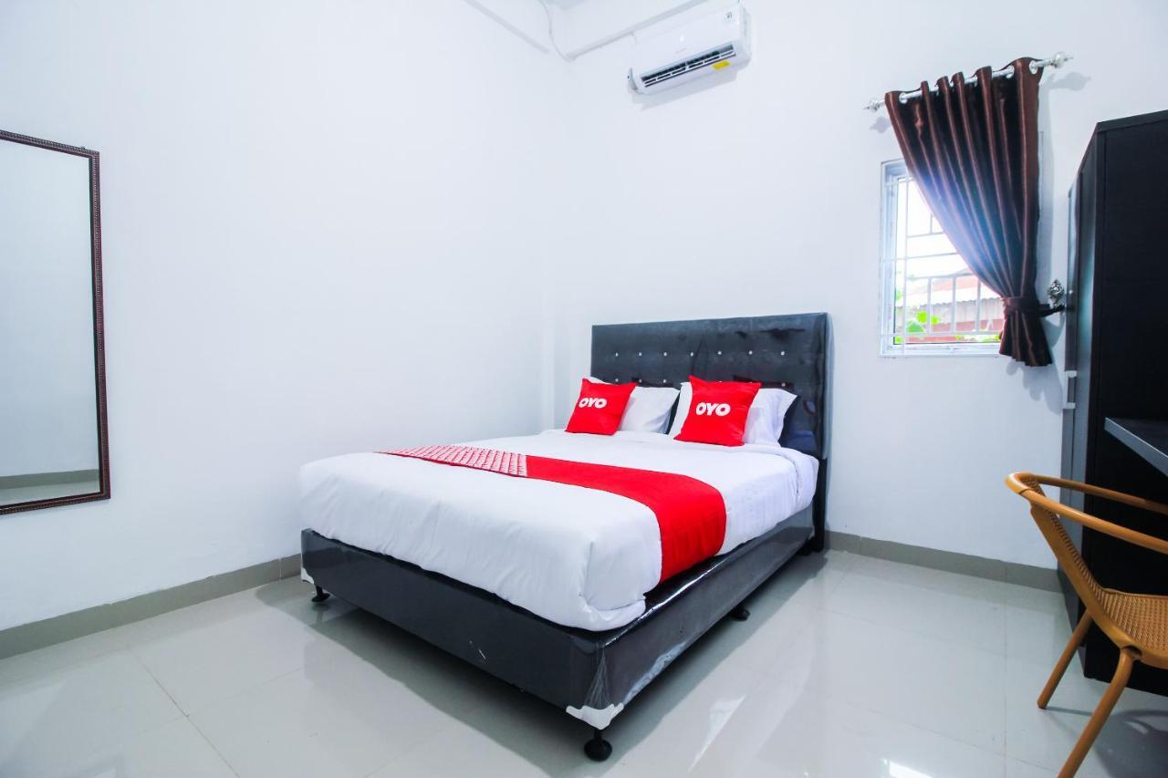 Oyo 1653 Fajar Residence Pekanbaru Bagian luar foto