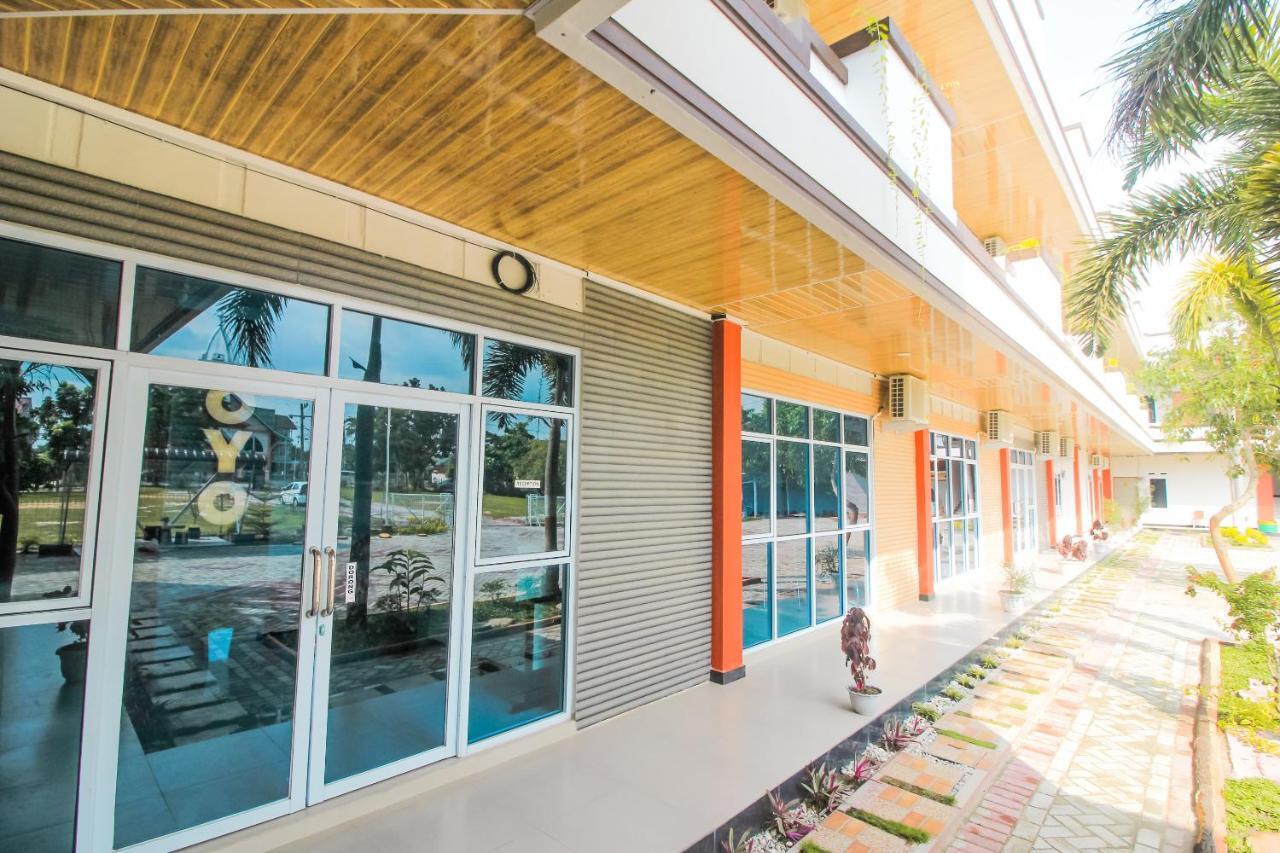 Oyo 1653 Fajar Residence Pekanbaru Bagian luar foto