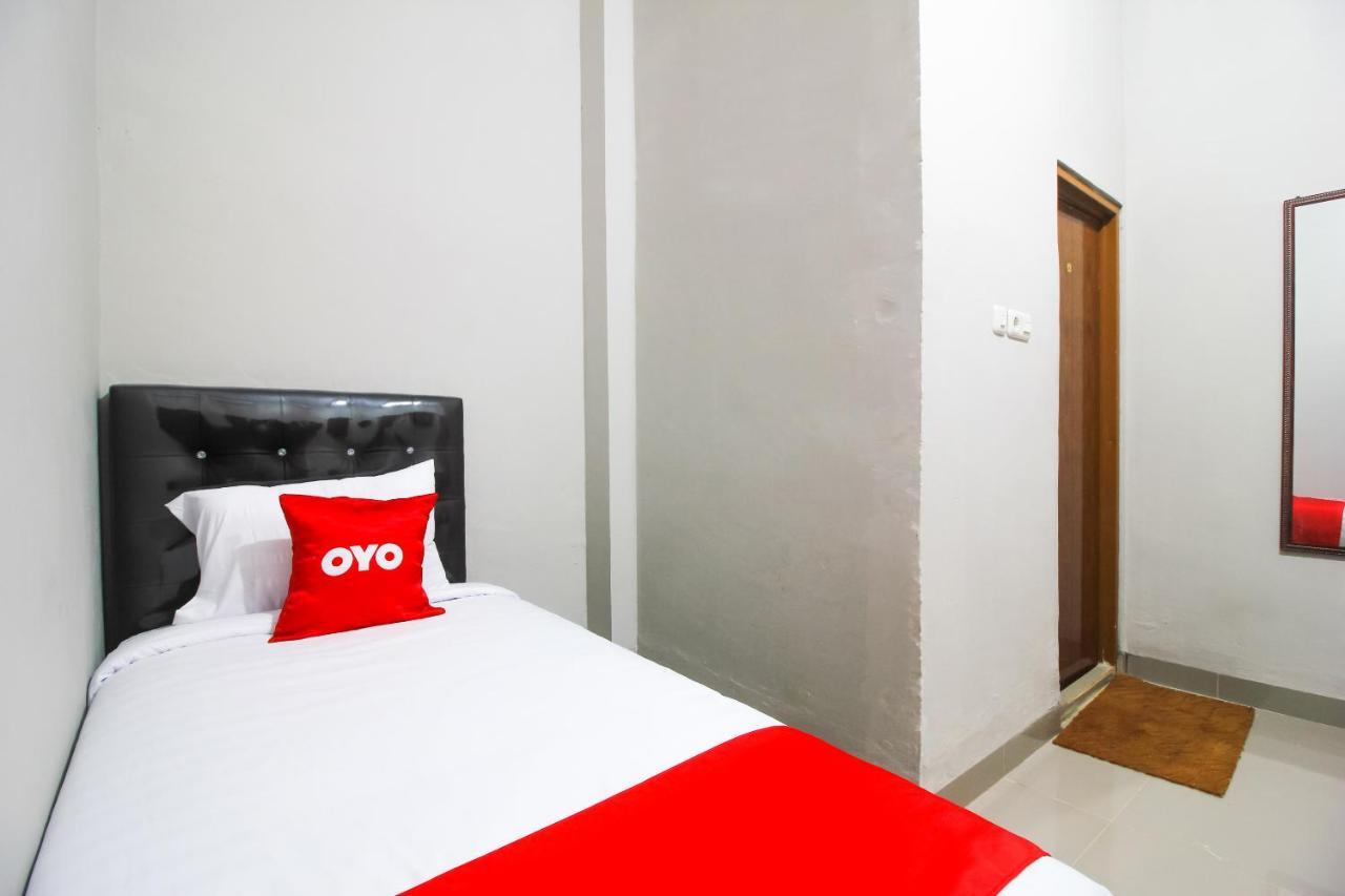 Oyo 1653 Fajar Residence Pekanbaru Bagian luar foto
